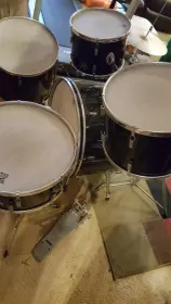 Remo PTS 5 Piece Drum Set - $250