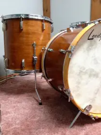 [help] Ludwig '76 players, change bass drum spurs