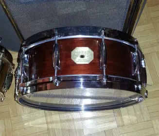 Is this a Gretsch / Jasper shell? (1970s)