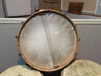 Anyone have a clue as to what this drum is?