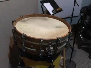 Anyone have a clue as to what this drum is?