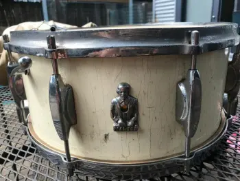 Help needed to identify snare drum