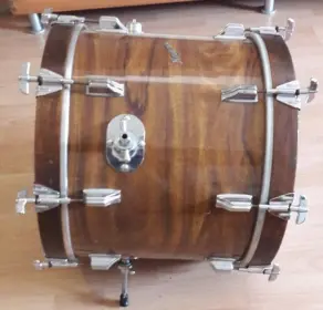 Rogers 18&quot; Bass drum. Legit? I need your thoughts Roger experts!!