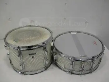 Ludwig Standard's pick-up only