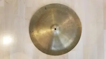 Zildjian 18&quot; China?  Pang?  Swish?