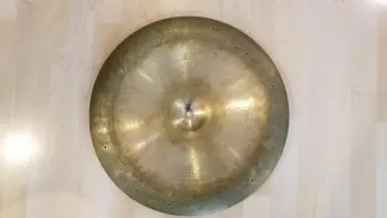 Zildjian 18&quot; China?  Pang?  Swish?