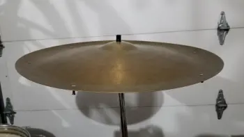 Zildjian 18&quot; China?  Pang?  Swish?