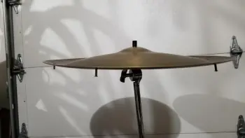 Zildjian 18&quot; China?  Pang?  Swish?