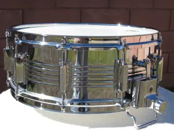 Snare drum unknown brand?