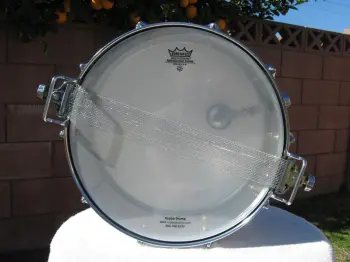 Snare drum unknown brand?