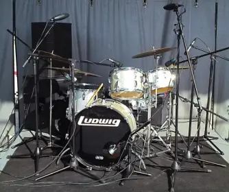 How many mics???