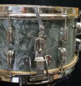 1947-49 SLINGERLAND 7 x 14 *BLUE DIAMOND PEARL RADIO KING MODEL