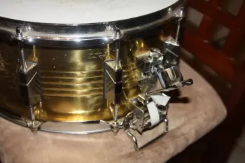 Dixon snare drum
