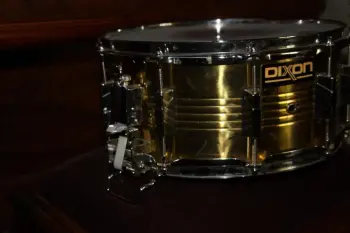 Dixon snare drum
