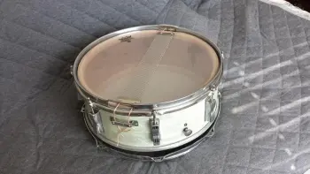 Strainer question about 1959 Ludwig WMP snare