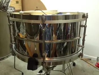 Can you please date this Ludwig &amp; Ludwig drum?