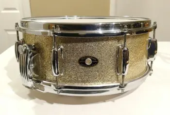 Slingerland 5.5x14 Super Gene Krupa - Silver Sparkle I came across