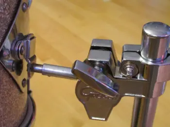 Thoughts on Gretsch 'rock and roll' round badge kit