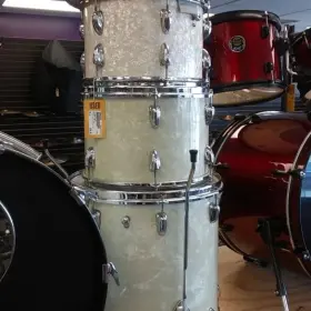 Good deal on a Slingerland in St. Louis Area
