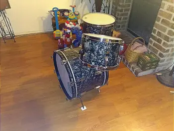 Rogers Black Diamond Pearl Drums For....