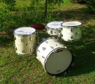 Is there such a thing as an 18&quot; Downbeat Bass Drum?