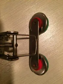 Slingerland Muffler Red and Green Felt