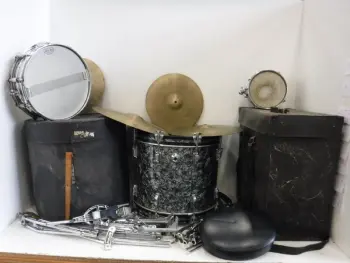 Price check 1966 ludwig black oyster snare
