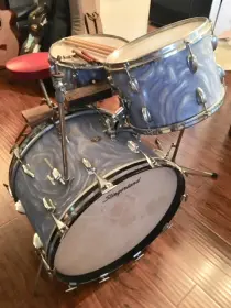 Slingerland 60's Blue Satin Flame Floor Tom Wanted