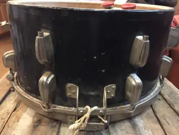 Pre war Slingerland Radio King snare: looking for details