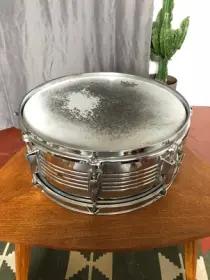 Ludwig Snare - Help needed for identification please