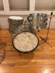 Rogers Eagle Badge Drums
