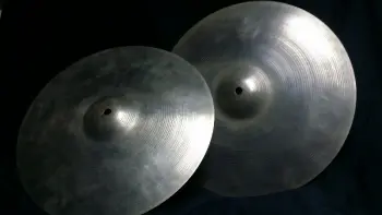 15&quot; Zildjian hihats - Misplaced stamp (?)