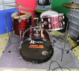 Rogers Red Onyx Drums Complete