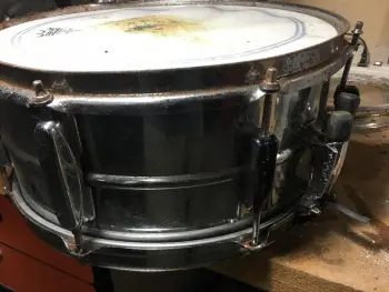 Tama Rockstar 6.5x14 lugs?