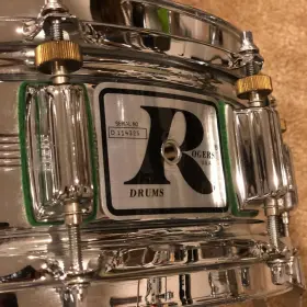 Rogers &quot;Big R&quot; 1983 DynaSonic 5x14&quot; (Green Felt/Lug Locks/D114325)