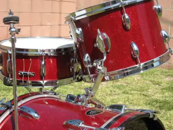 Pearl Lugs