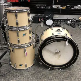 Good Deal on Natural 70's Ludwigs in the Detroit Area