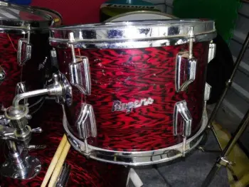 Rogers Red Onyx Tom