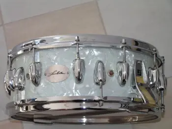 Strange Slingerland snare.