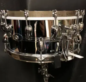Strange Slingerland snare.