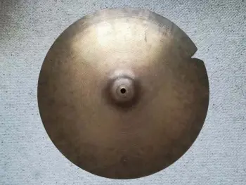 Stamp-less Paiste?