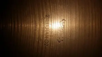 what year did they have the very tight Avedis stamp