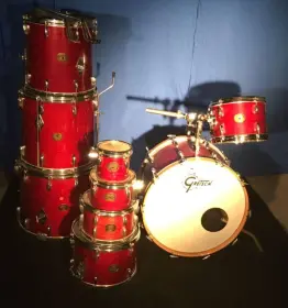 Huge Gretsch SSB kit for sale here locally-too bad about the rack toms =(