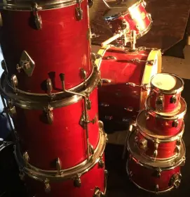 Huge Gretsch SSB kit for sale here locally-too bad about the rack toms =(