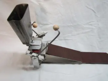This is the Display Your Vintage Bass Pedal Thread
