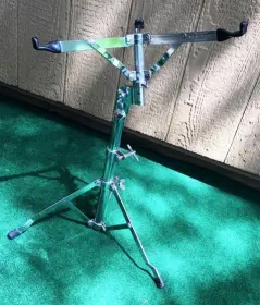 Ludwig '70s Atlas snare drum stand