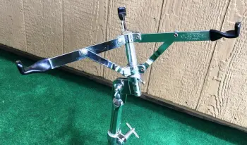 Ludwig '70s Atlas snare drum stand