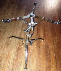 Ludwig Atlas snare stand, later tube leg /swivel feet version