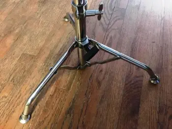 Ludwig Atlas snare stand, later tube leg /swivel feet version