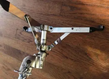 Ludwig Atlas snare stand, later tube leg /swivel feet version